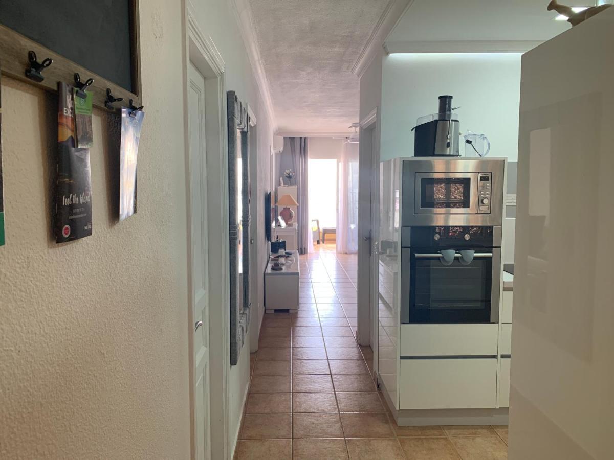 La Mar 2 Bed 2 Bath In Sought After Position Free Wifi * Puerto de Santiago (Tenerife)