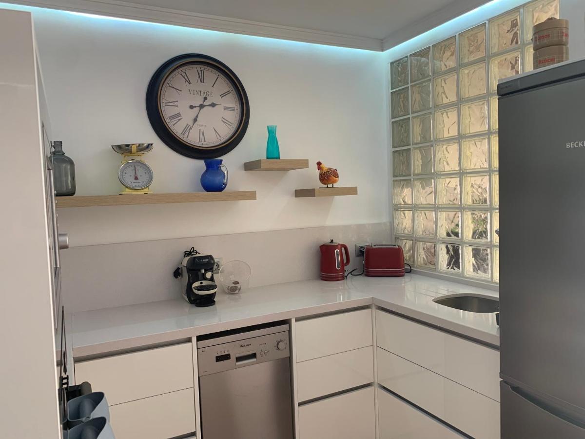 Appartement La Mar 2 Bed 2 Bath In Sought After Position Free Wifi Puerto de Santiago (Tenerife)