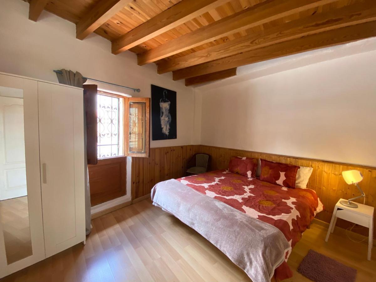 Casaruralarona Hébergement de vacances *