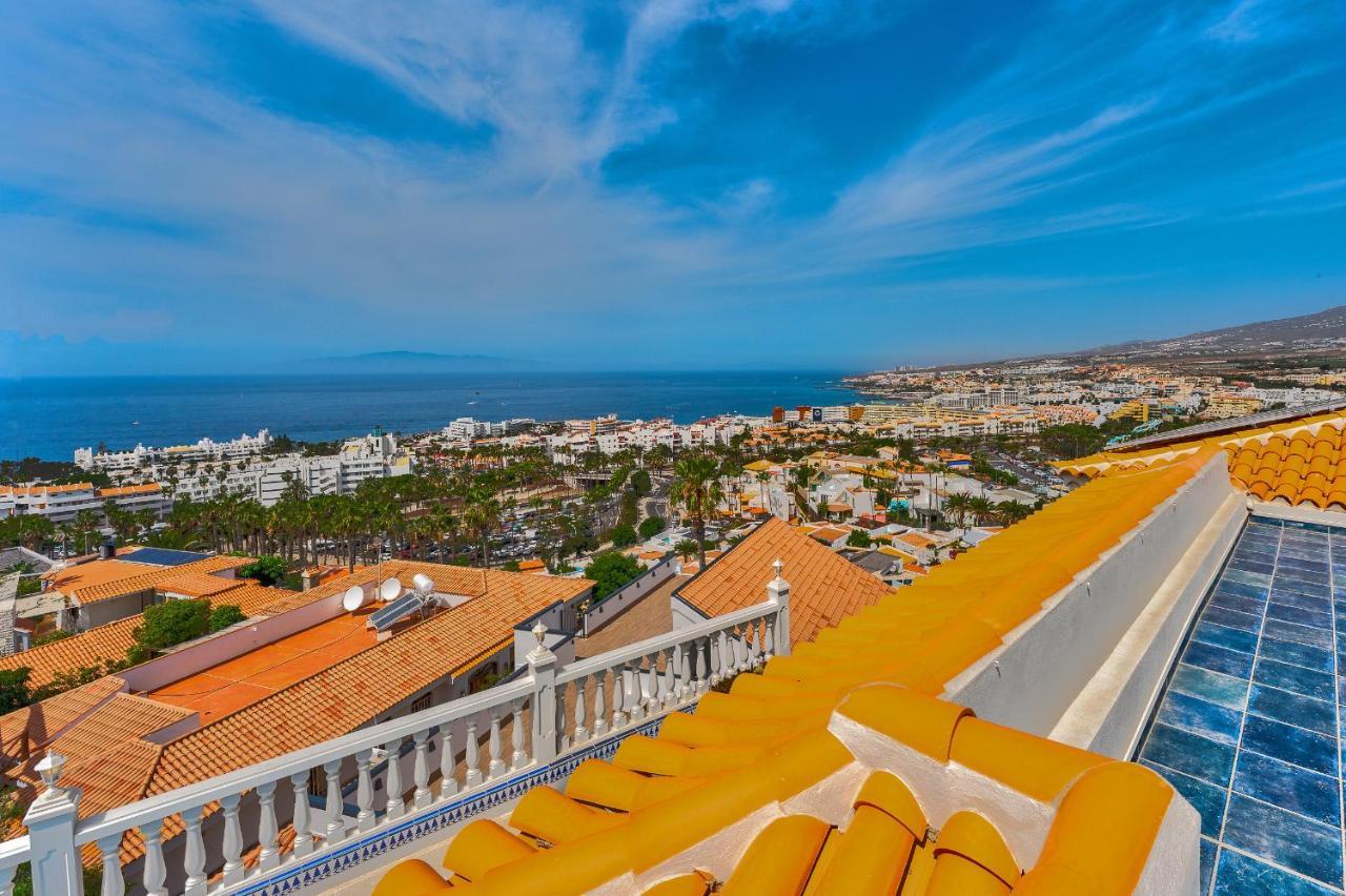 Villa Marina Luxury Sea View Private Pool & Garden -