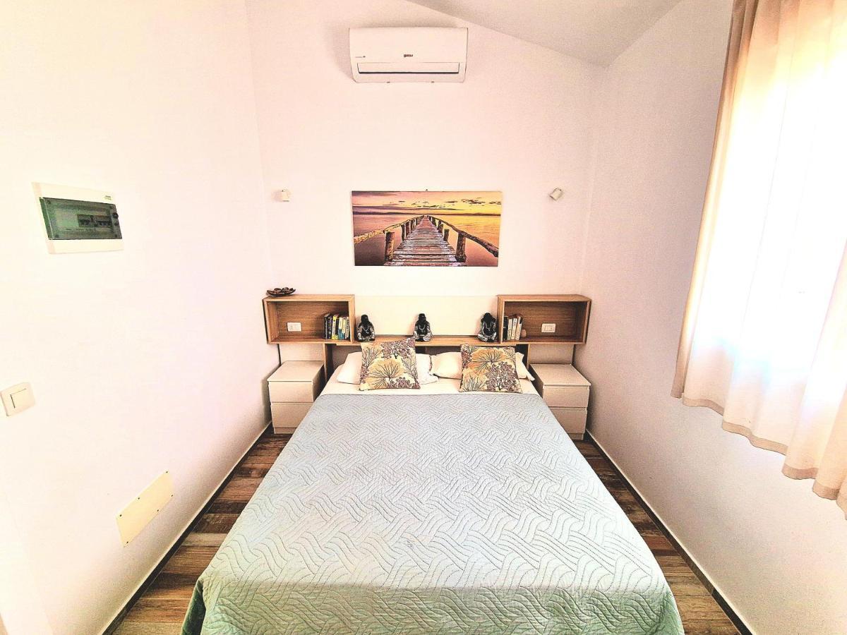 Apartment White House - Piro