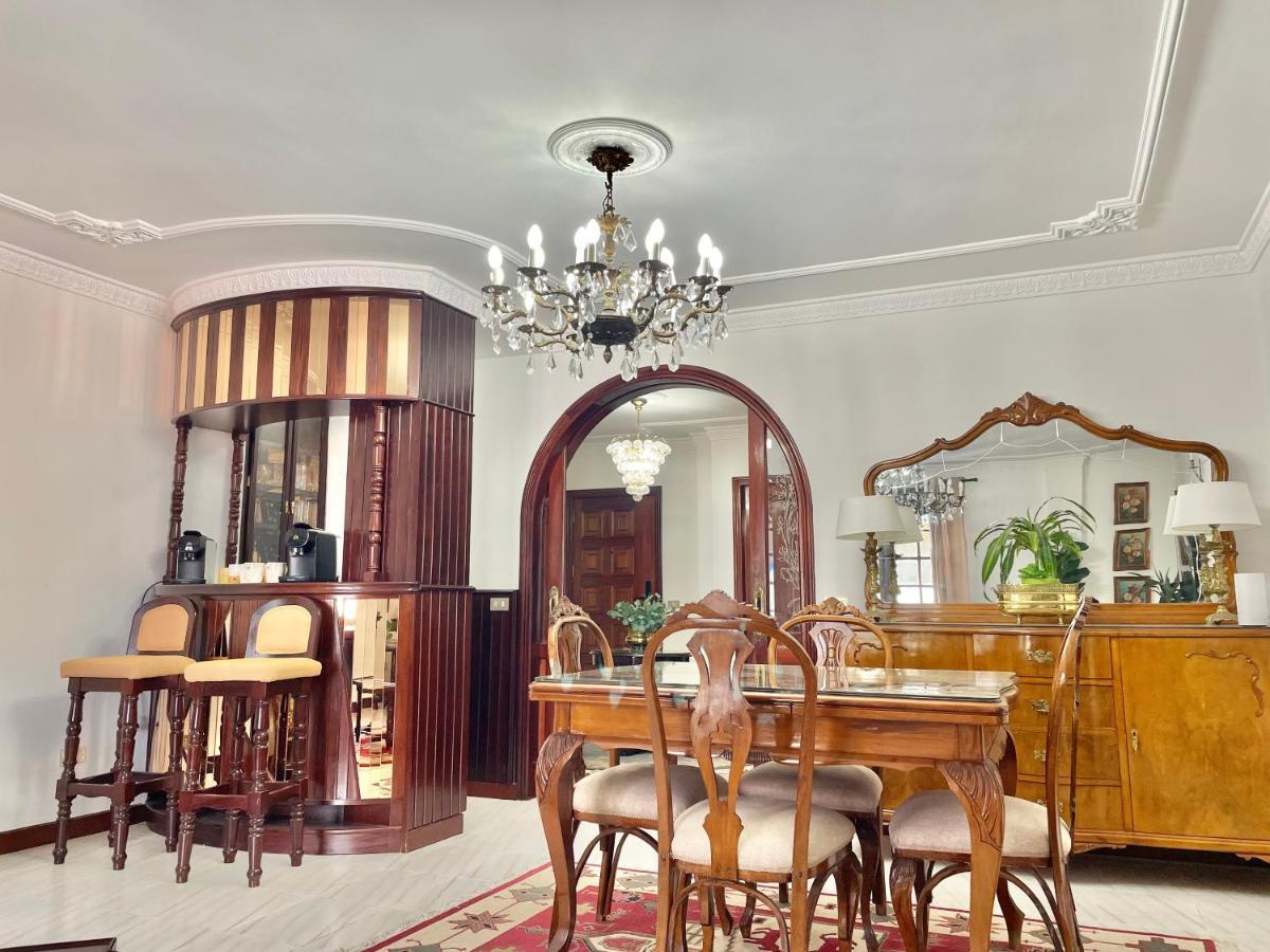 Maison Chandelier