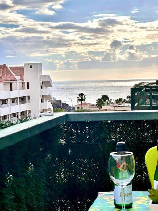 Tropical Lounge, Cristianos, Pool & Sea, Wifi *