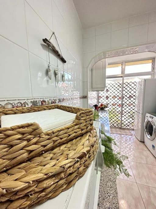 Tropical Lounge, Cristianos, Pool & Sea, Wifi * Los Cristianos (Tenerife)