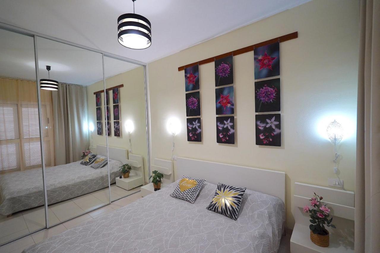 Spacious In Golf Del Sur