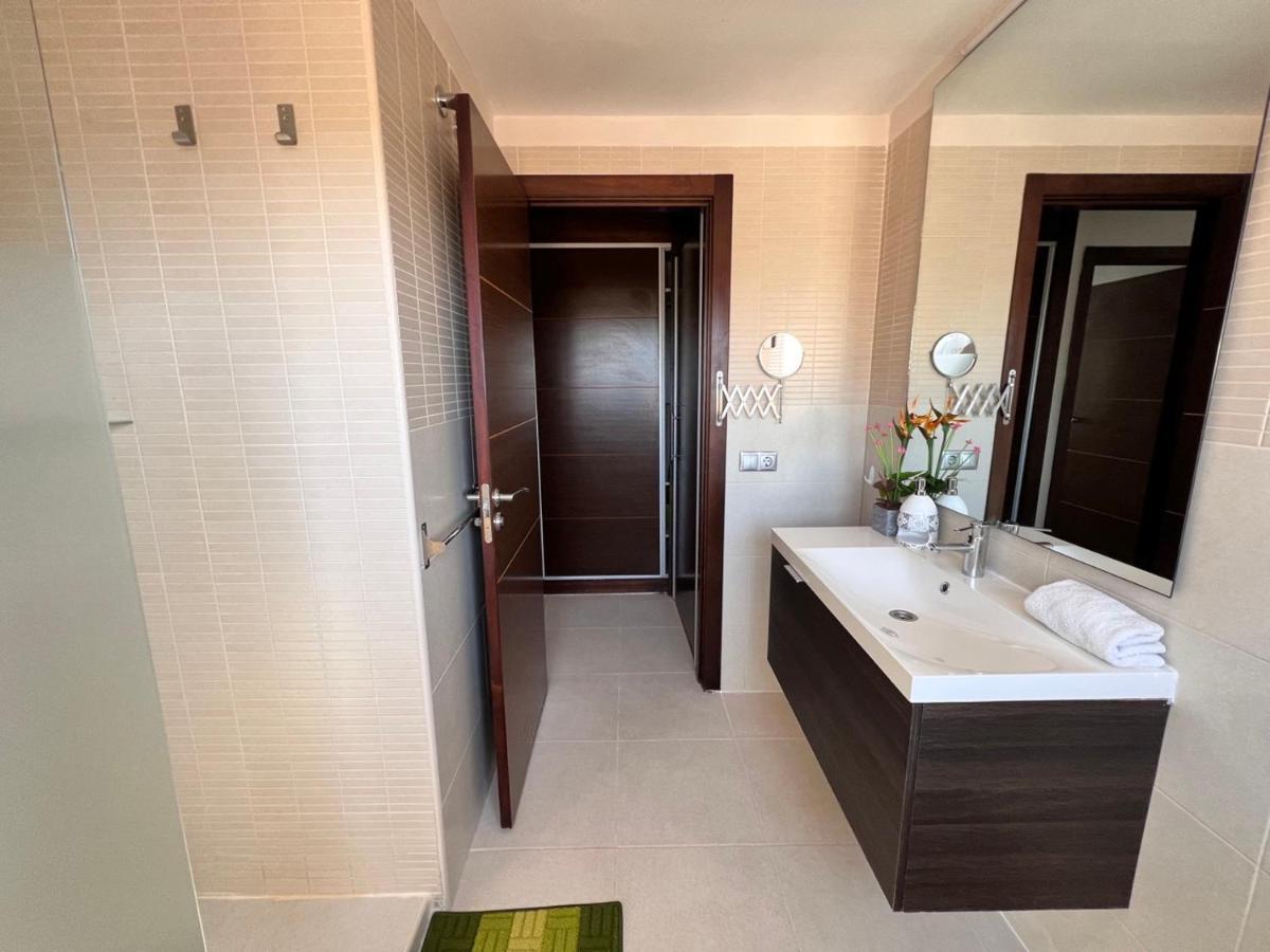 Seaview Paradise Hard Rock Apartment *