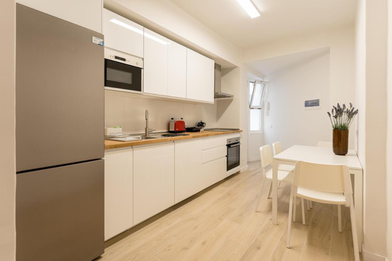 Apartment New 4 Bedroom In Plaza Del Principe