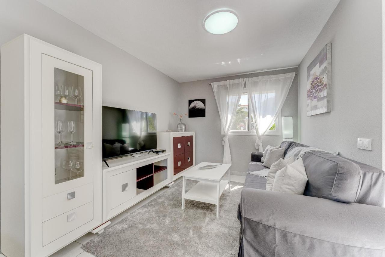 Sea View Penthouse Sunshine Urbania Apartment