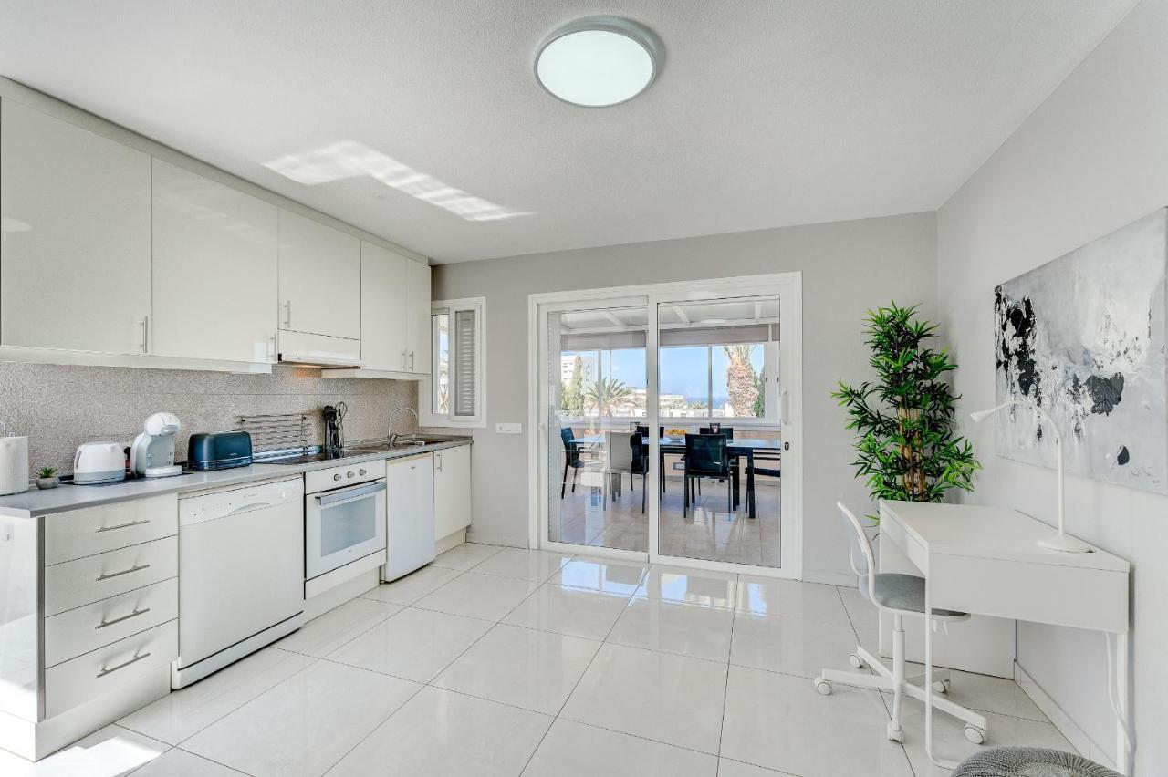 Sea View Penthouse Sunshine Urbania Playa de las Americas (Tenerife)