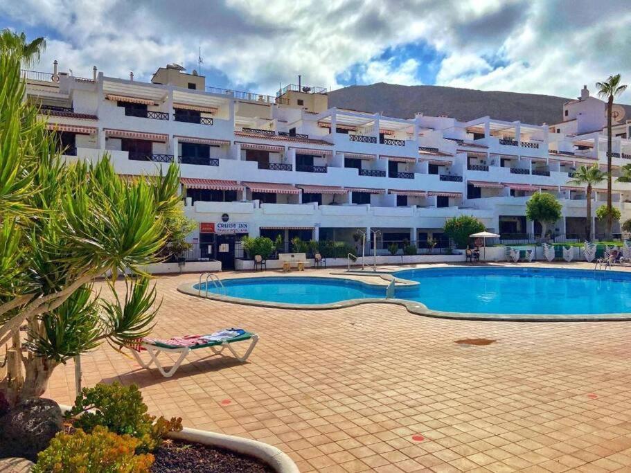 Comfy With Large Terrace Five Minutes From Ocean Apartment *
