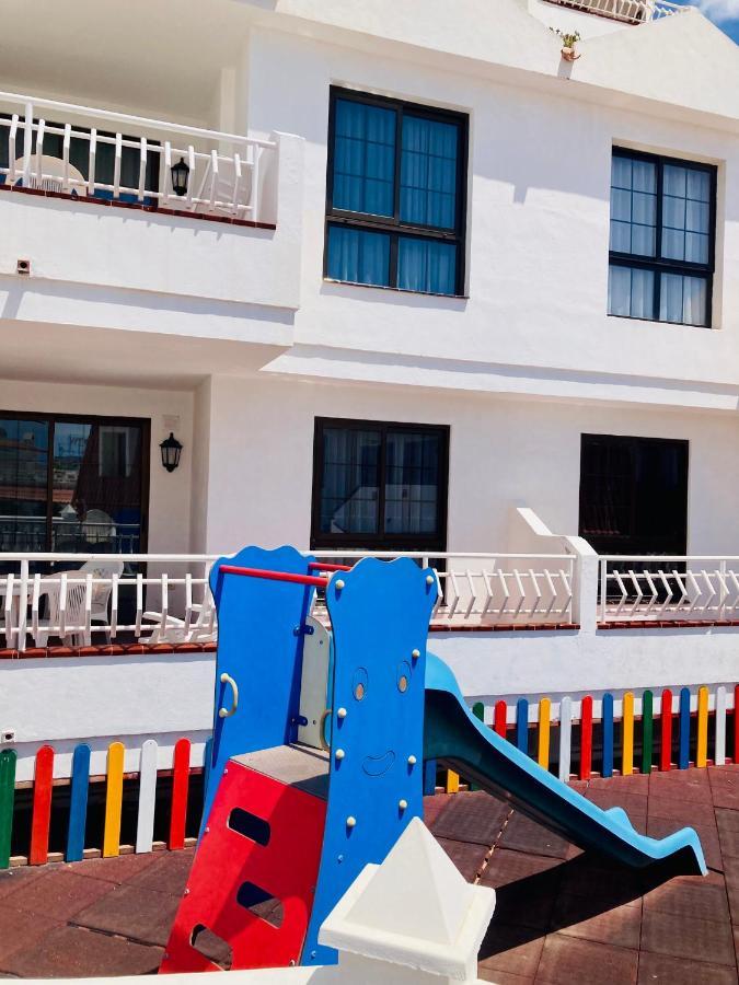With Terrace And Pool, Cristianos Apartment