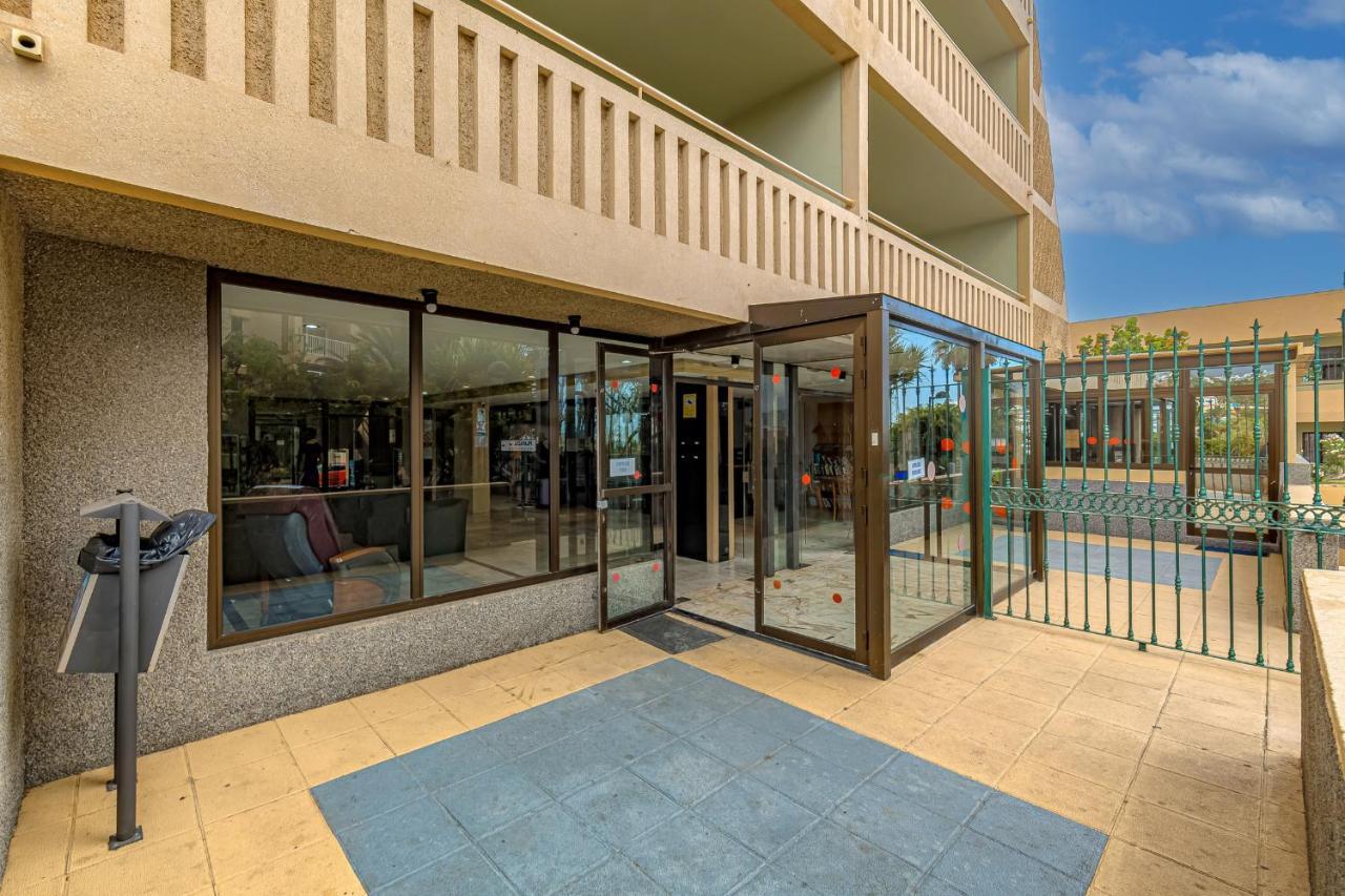 Newly Reformed With Sea View And Pool, Near The Beach, In Playa De Americas * Playa de las Américas