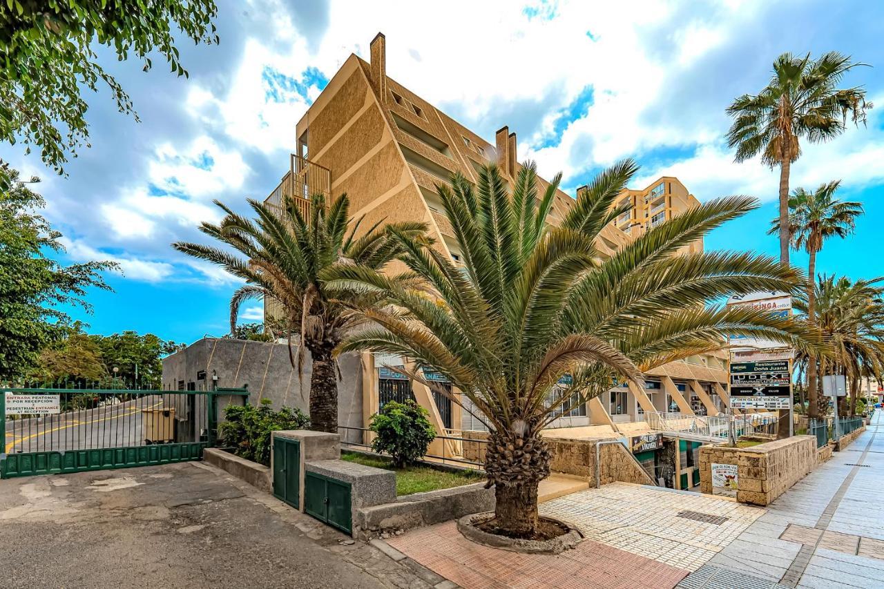 Apartamento Newly Reformed With Sea View And Pool, Near The Beach, In Playa De Americas