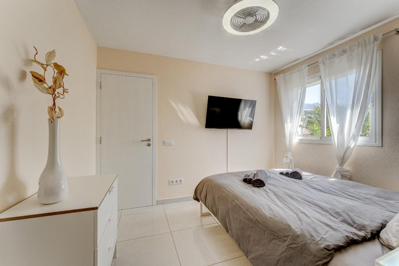 Sea View Penthouse Sunshine Urbania Playa de las Americas (Tenerife)