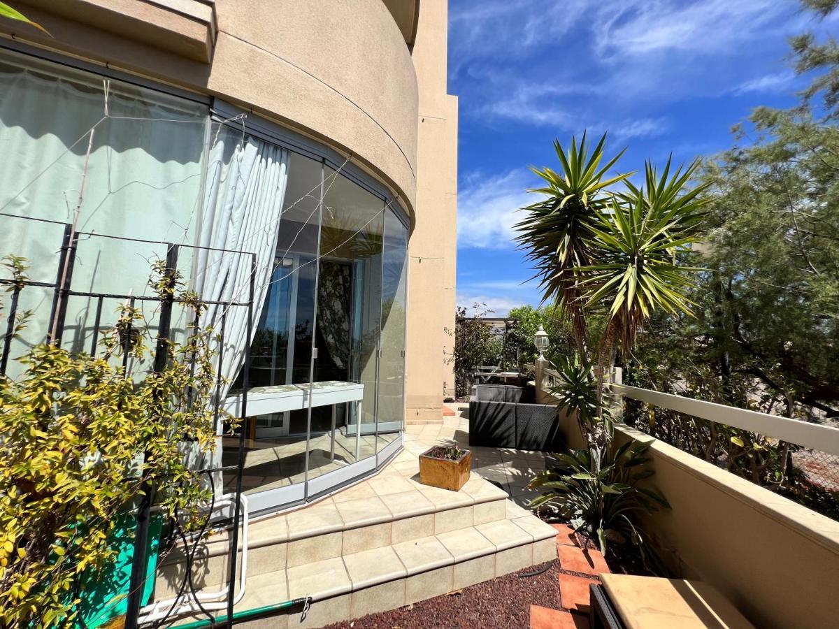 Appartement With Garden Vista Roja *