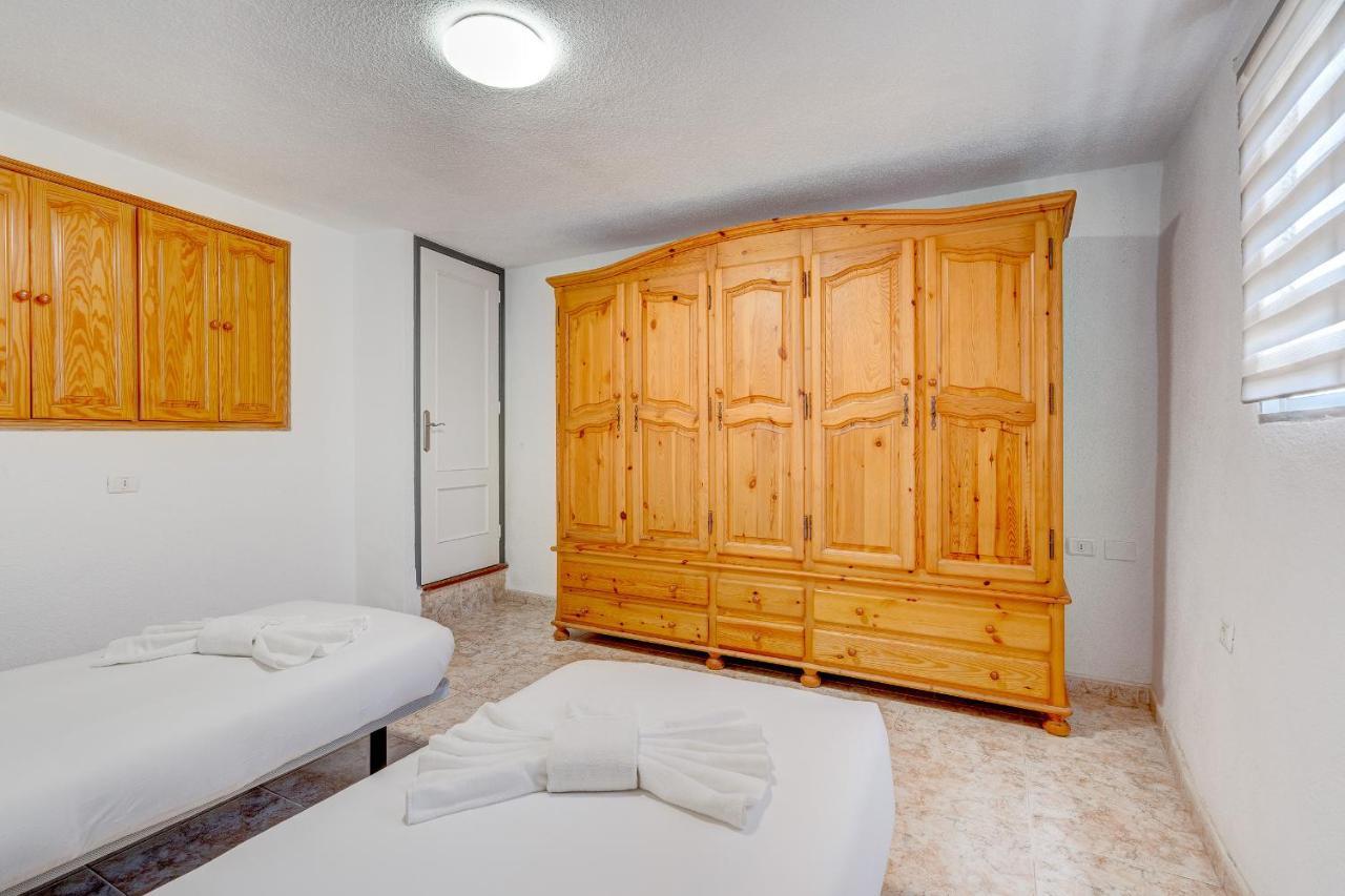 Island Sun Apartment