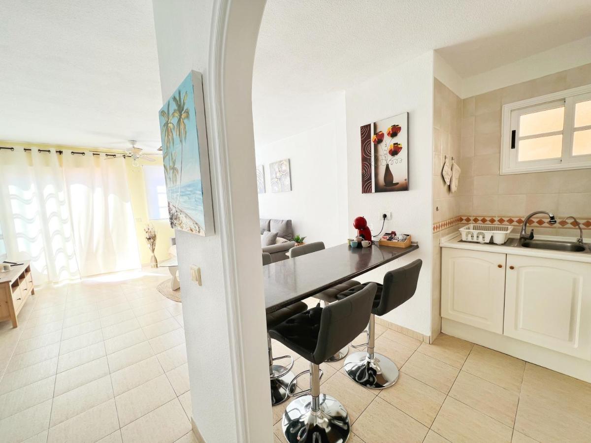 !!! Relaxing View, The Heights With Terrace And Heated Pools, Cristianos Apartment Los Cristianos (Tenerife)