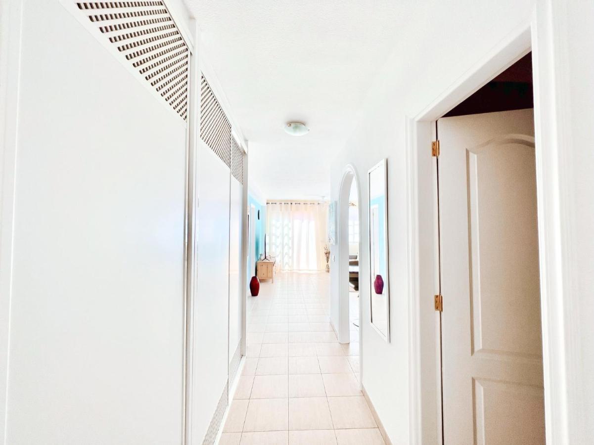 Apartment !!! Relaxing View, The Heights With Terrace And Heated Pools, Cristianos