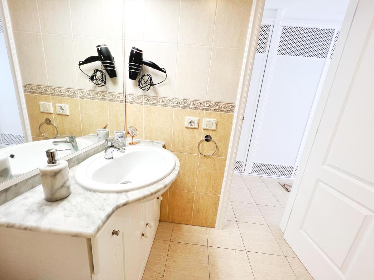 Apartment !!! Relaxing View, The Heights With Terrace And Heated Pools, Cristianos Los Cristianos (Tenerife)