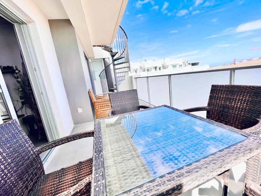 Apartamento Sea View 2-bedrooms *