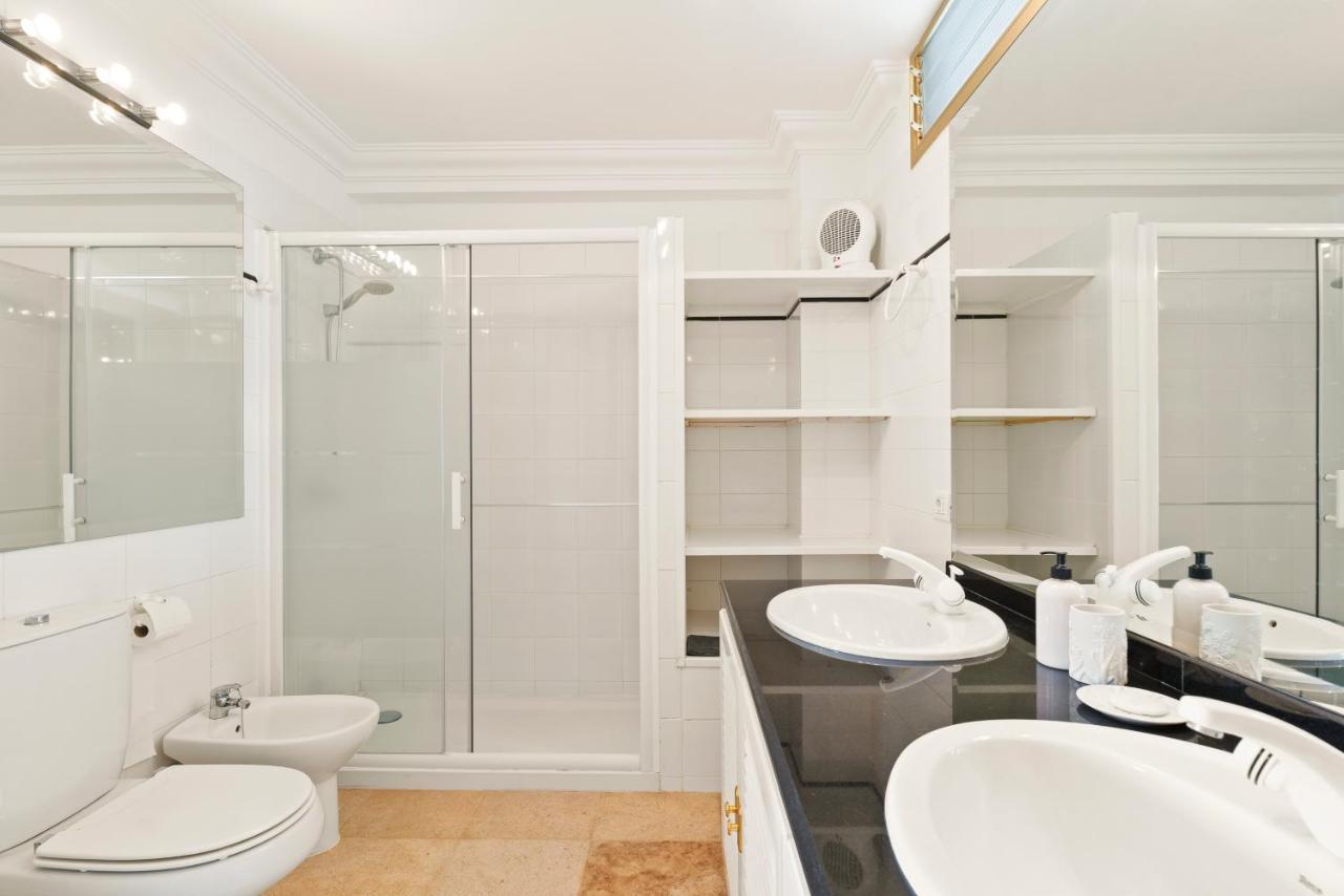Spacious With Large Terrace,5 Min Appartement *
