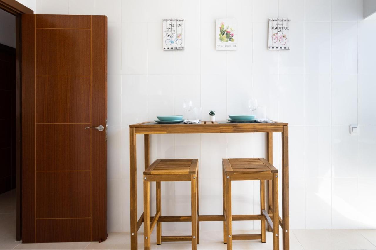 Classbnb - Three Spacious 150m From The Americas Promenade *