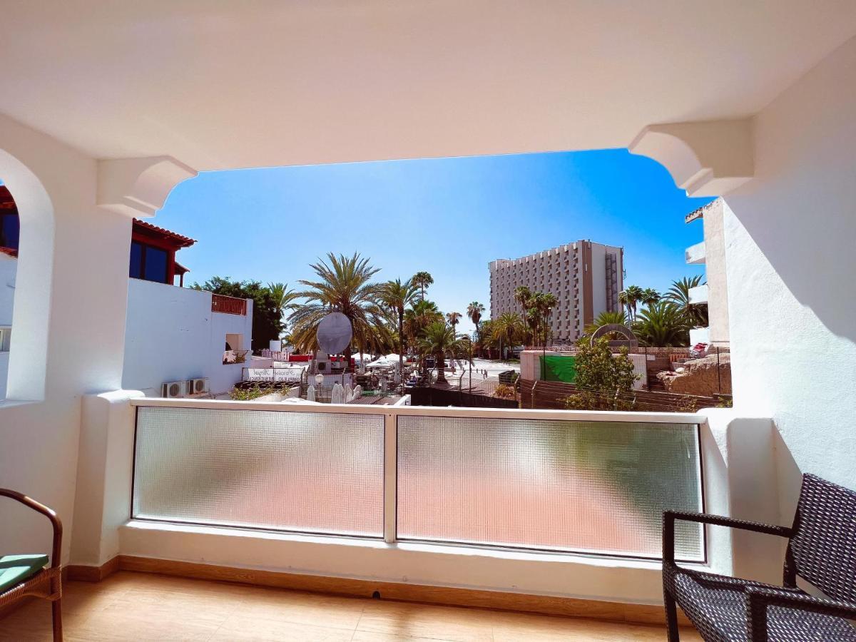 In Paraiso Royal, Playa De Americas * Playa de las Americas (Tenerife)