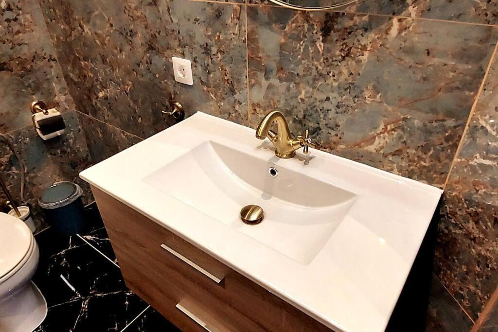 Luxury Kim Apartment, Ocean View & Wifi Free *