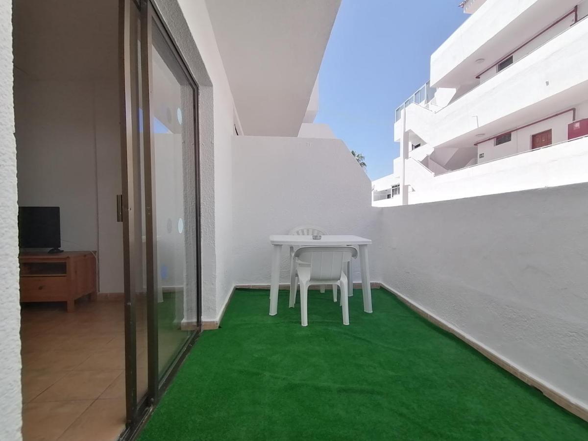 In Parque Cattleya, Playa De Americas Apartment *
