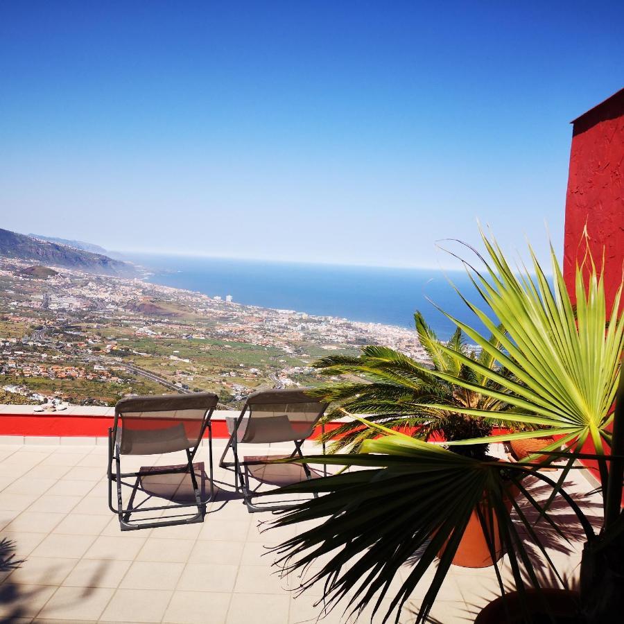 La Casa Roja 1 *