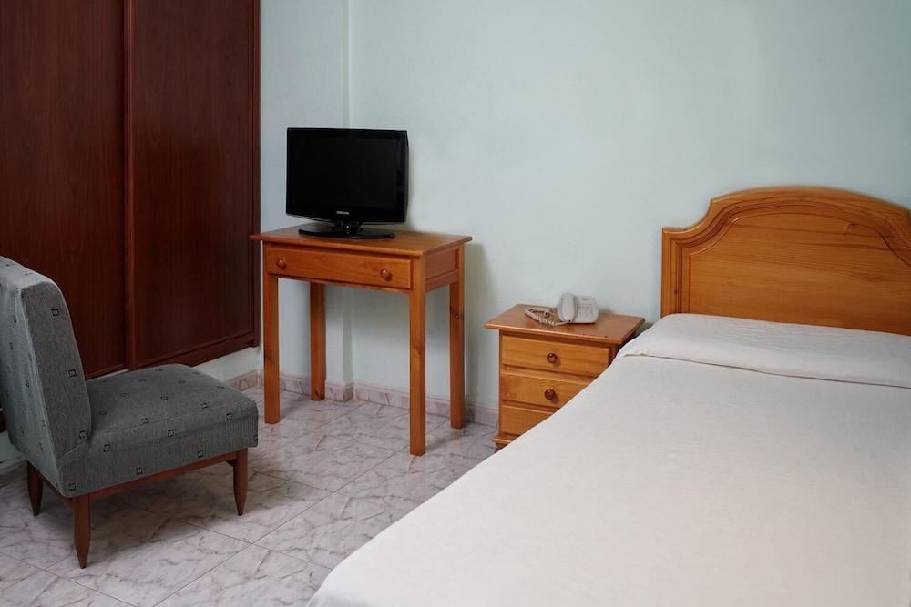 Hotel Tanausu 3*