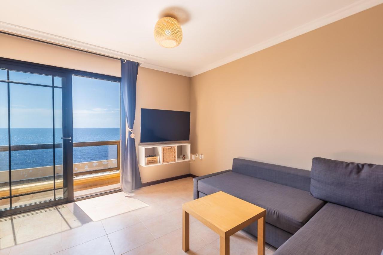 Stunning Sea Views Private Terrace House Сasa de vacaciones