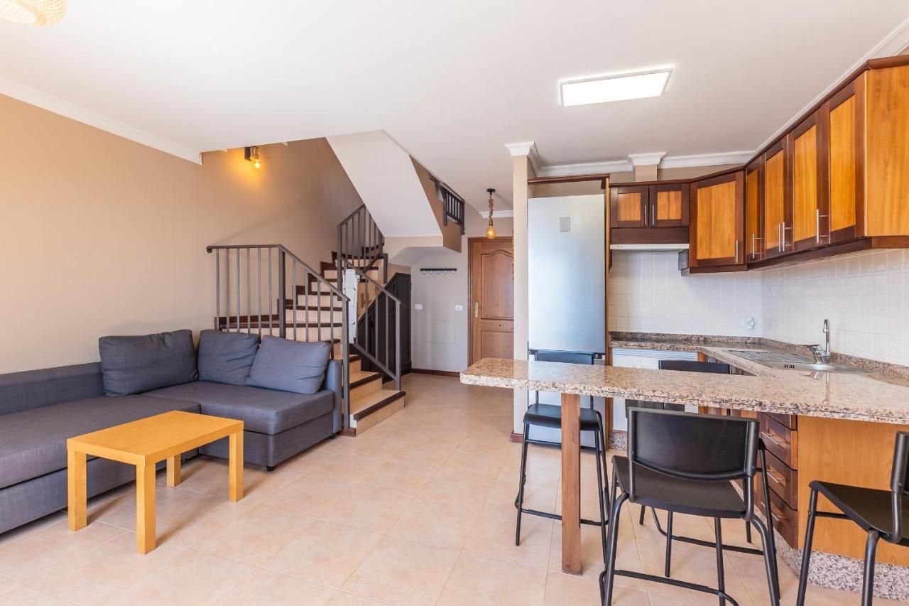 Stunning Sea Views Private Terrace House Сasa de vacaciones