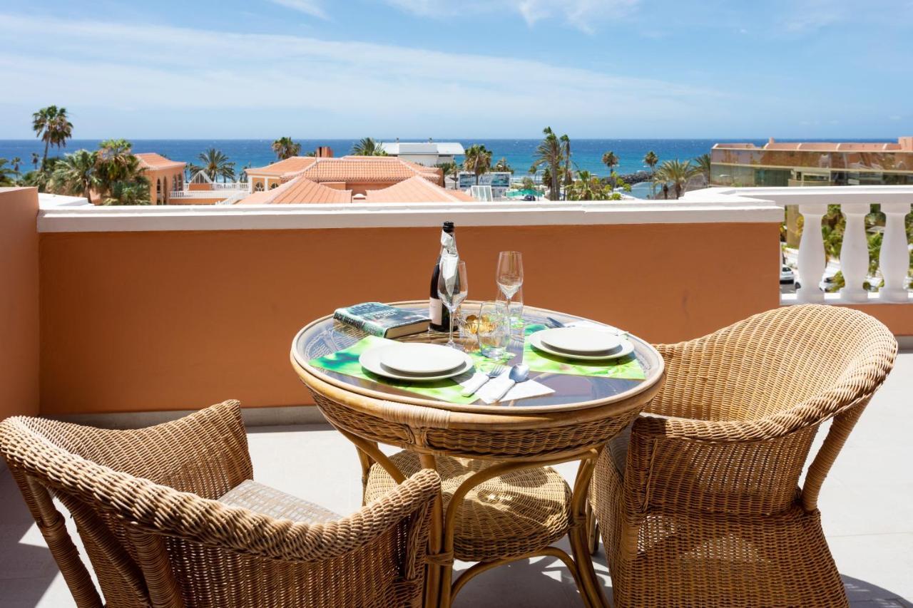 Exclusive Penthouse: Beachfront Oasis With Heated Pool