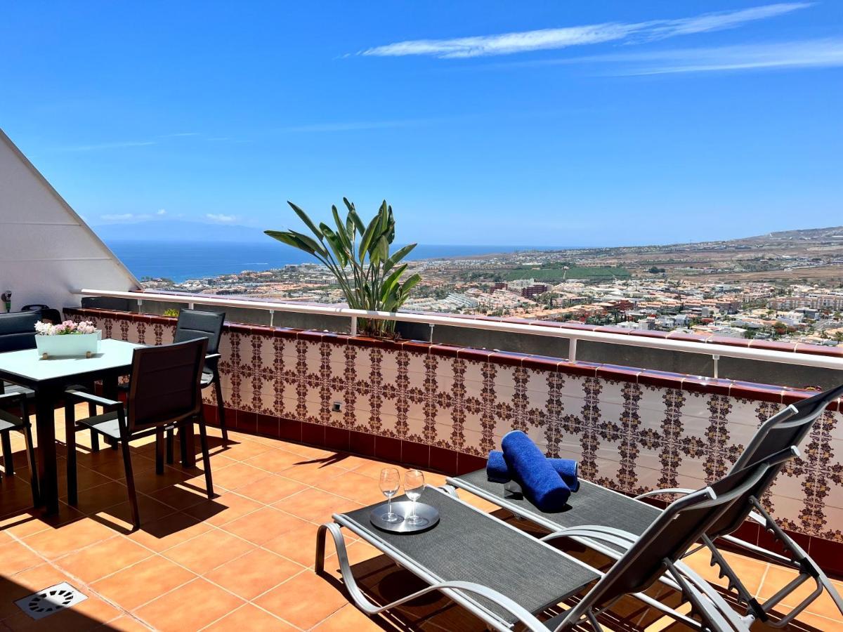 Sunset And Sea Views Apartment