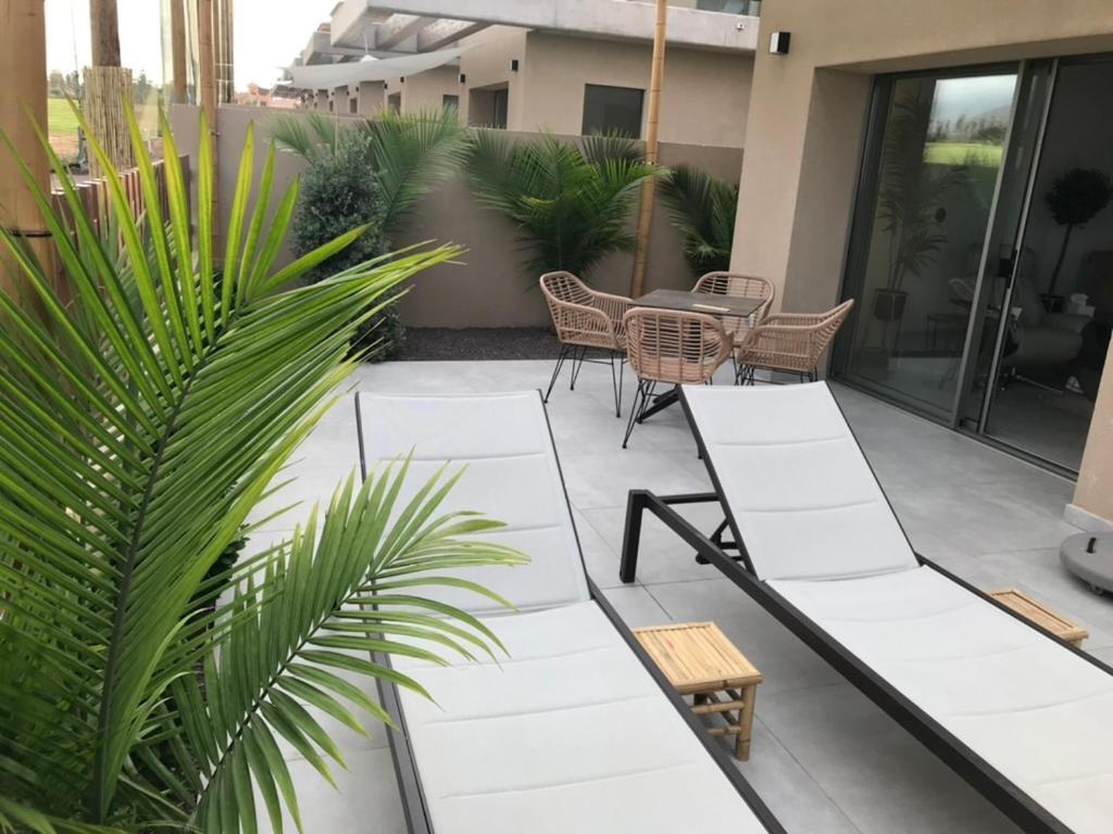Golf Tenerife South: Mountain View With Heated Pool And Accessible Amenities San Miguel de Abona
