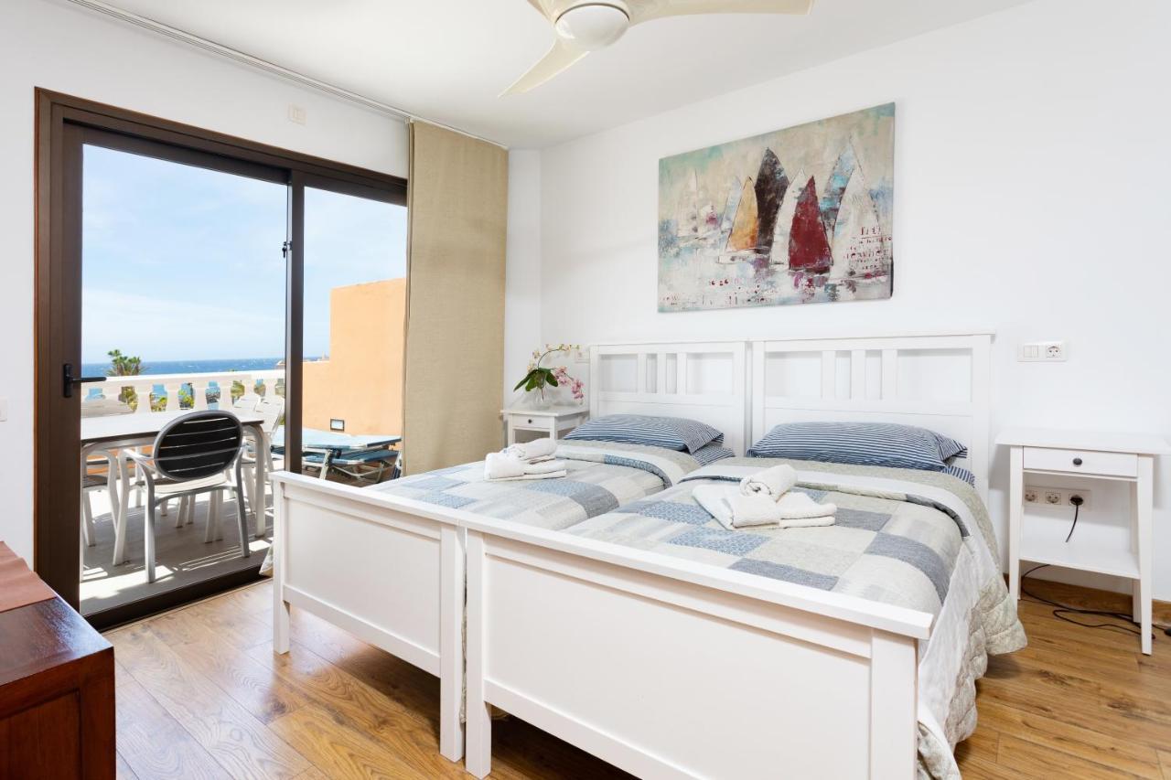 Exclusive Penthouse: Beachfront Oasis With Heated Pool *
