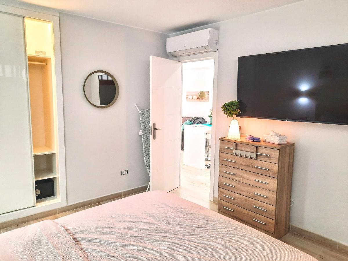 Modern In Costa Adeje With Shared Pool Apartamento Playa Feñabe