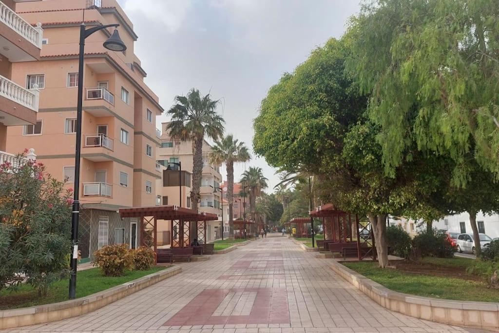 Seaside With Balcony Apartment Las Galletas