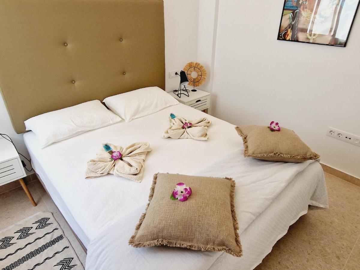 Rooftop Vistas, 2 Bedrooms First Line Hébergement de vacances
