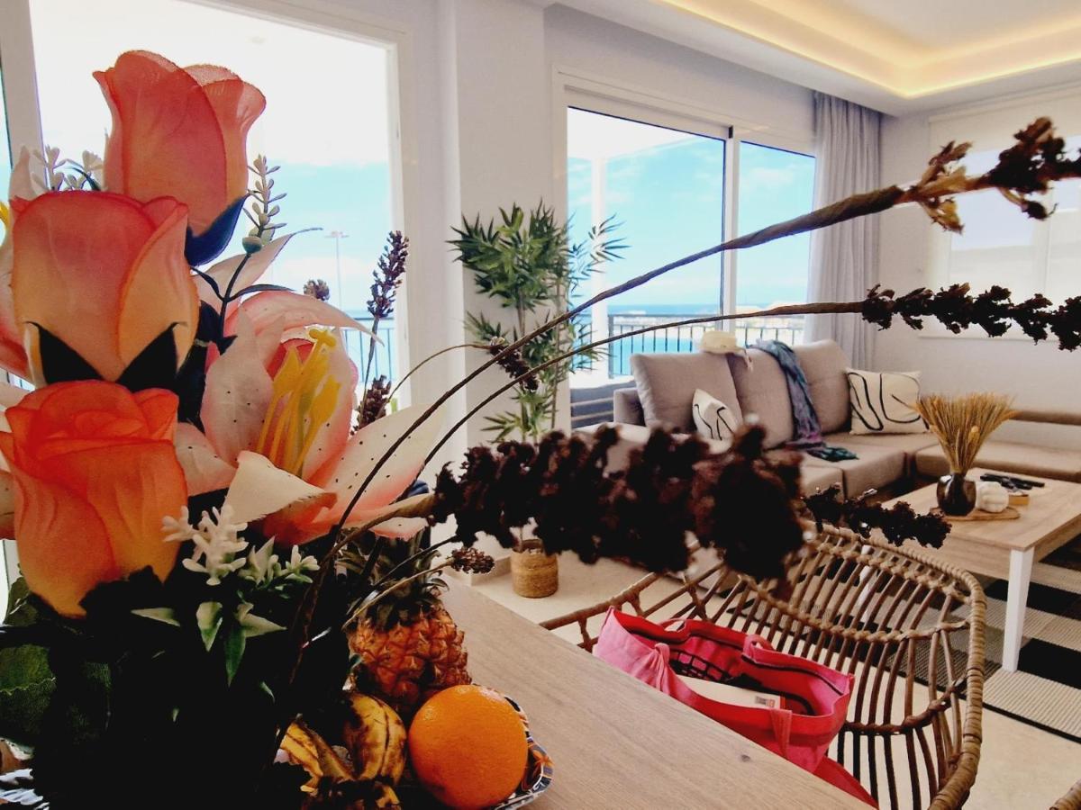 Hébergement de vacances Rooftop Vistas, 2 Bedrooms First Line *