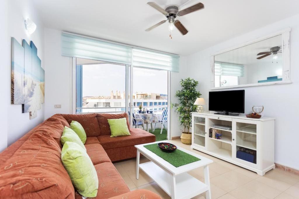 Cosy Studio With Balcony At Golf Del Sur, Tenerife