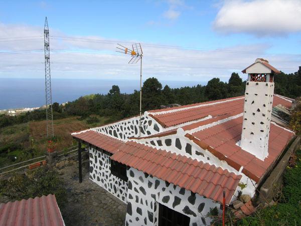 Casa Canaria La Moncloa Holiday home *