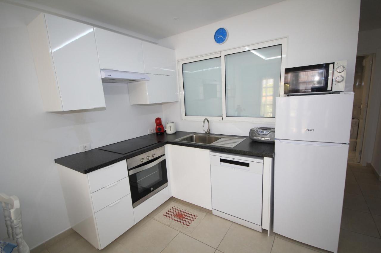 Americas - 2 Bedrooms - Flayla-a