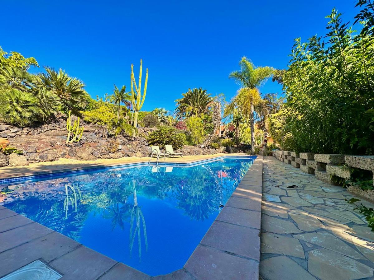 Tropical Garden Villa