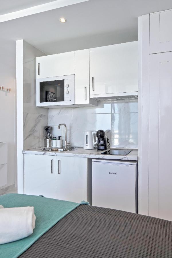 Apartment Modern With A Sea View And Pool Access Ponderosa 801 Playa de las Americas (Tenerife)