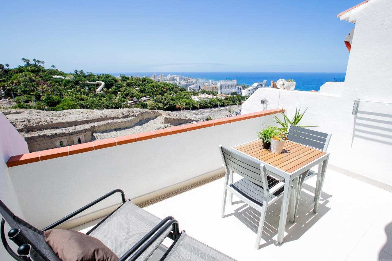 Cozy With Seaview And Parking Costa Adeje (Tenerife)