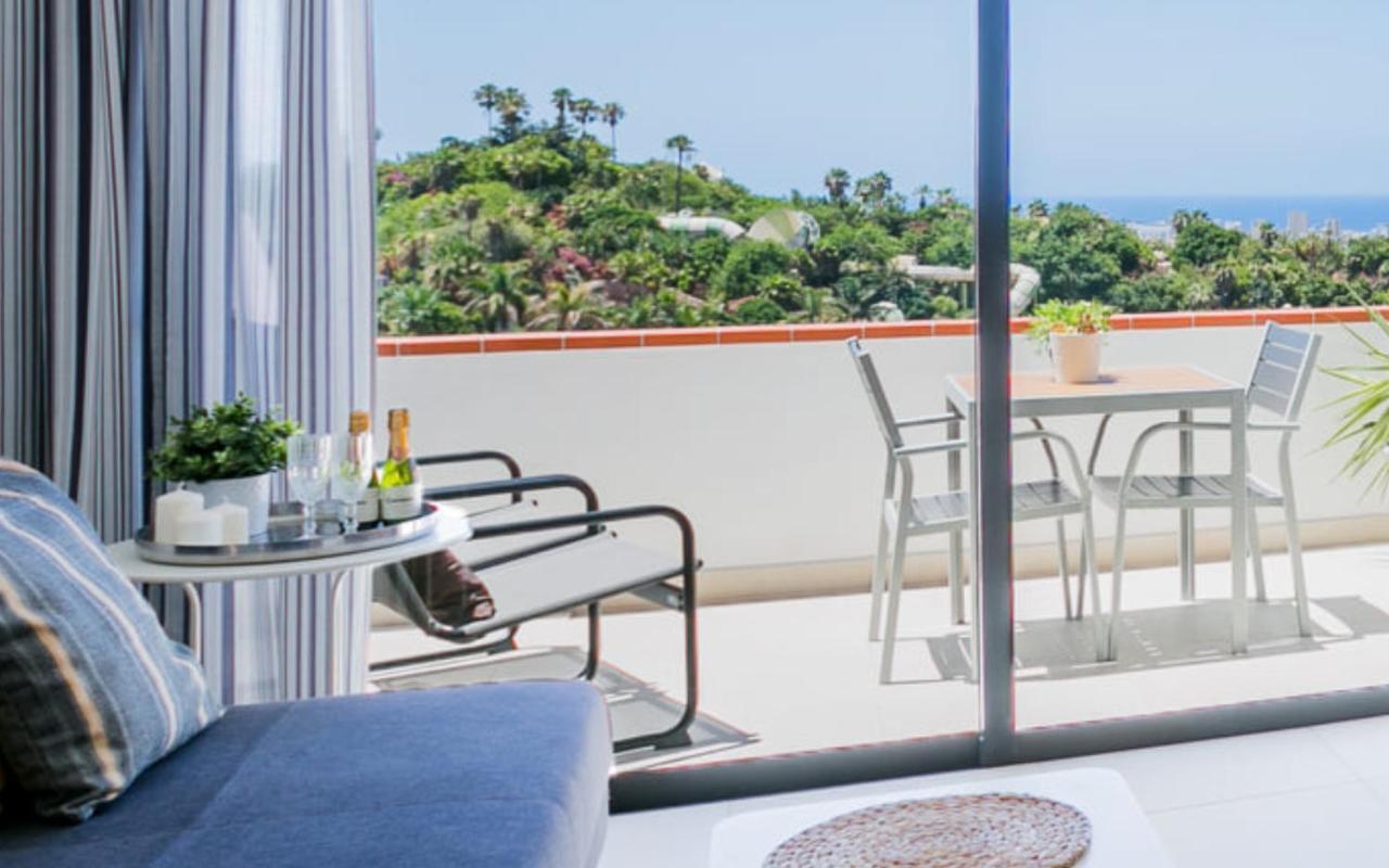 Cozy With Seaview And Parking Costa Adeje (Tenerife)