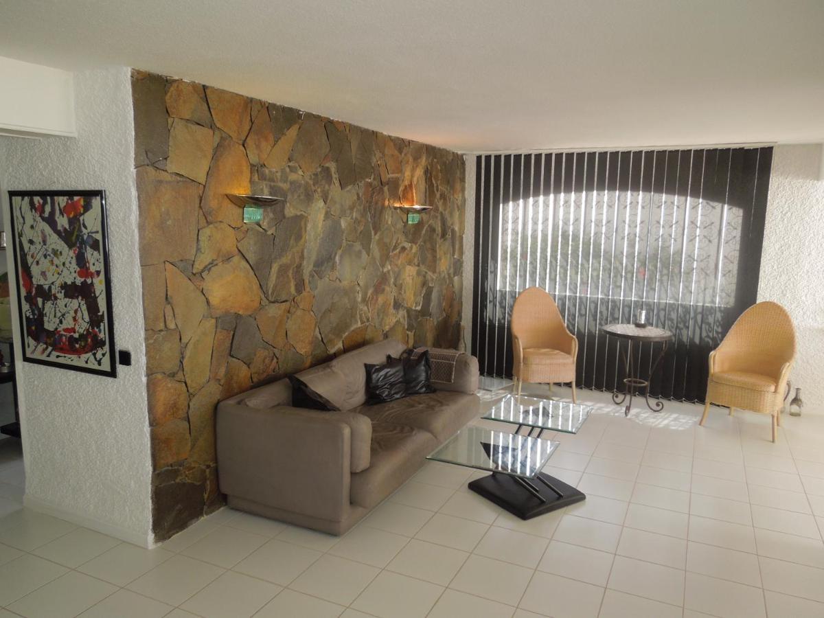 Casa Del Mar With Large Sun Terrace Facing The Sea, Luxury Apartamento