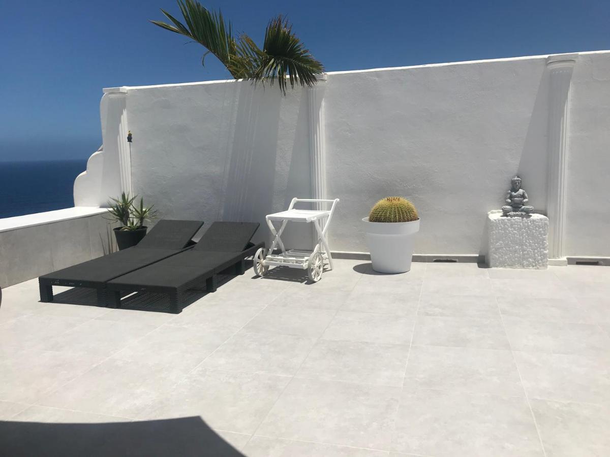 Casa Del Mar With Large Sun Terrace Facing The Sea, Luxury Apartamento *